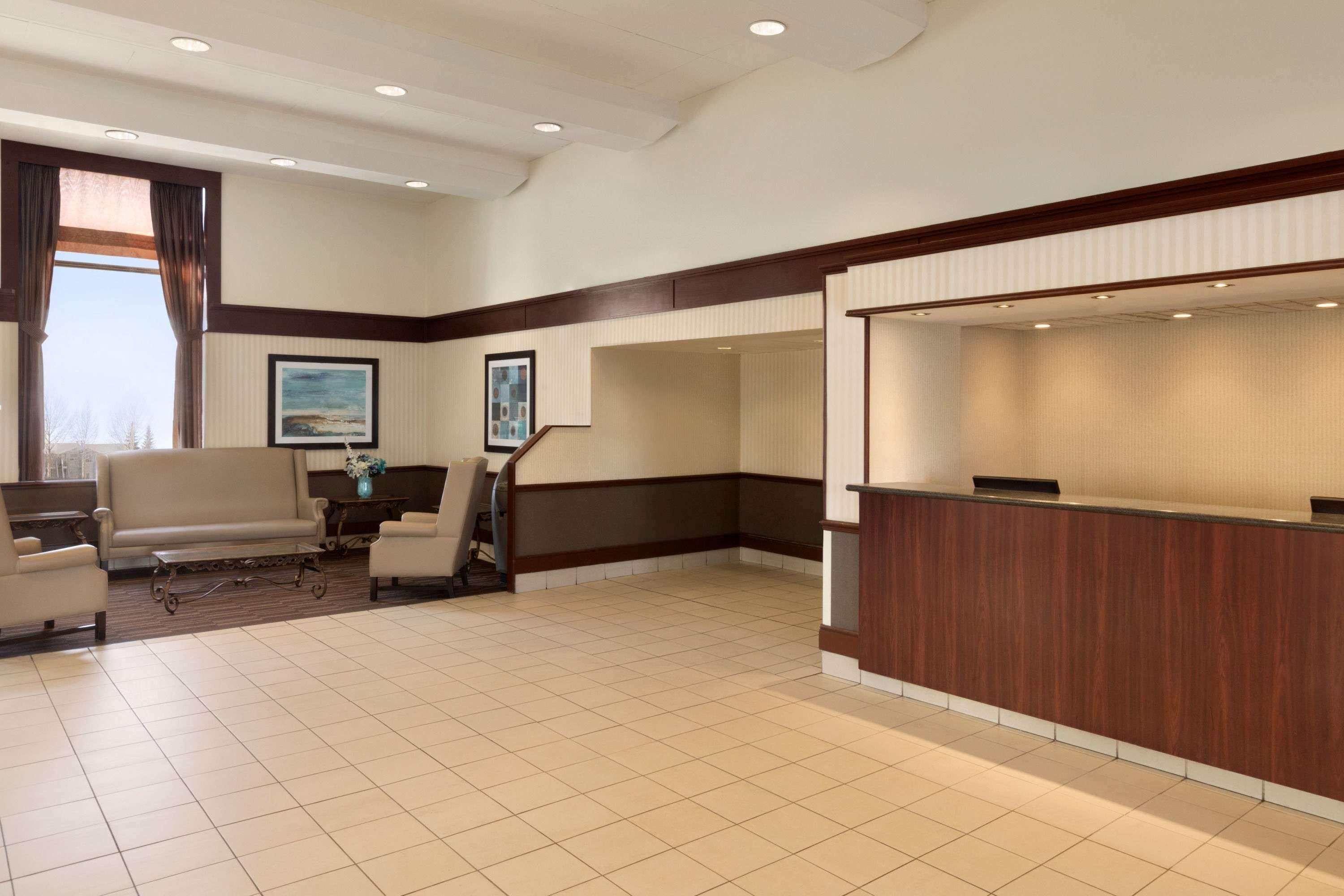 Travelodge By Wyndham Edmonton South Екстер'єр фото